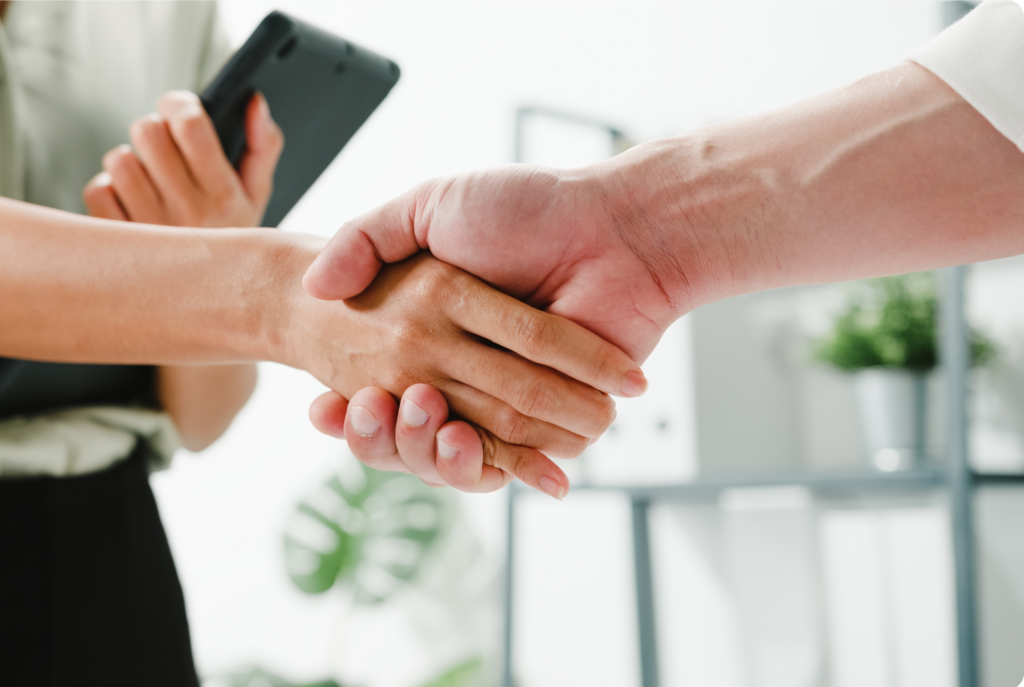 Partnership Among Professionals for a Building Energy Efficiency Project